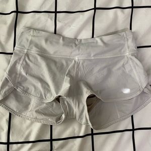 Lululemon white speed up shorts size 4